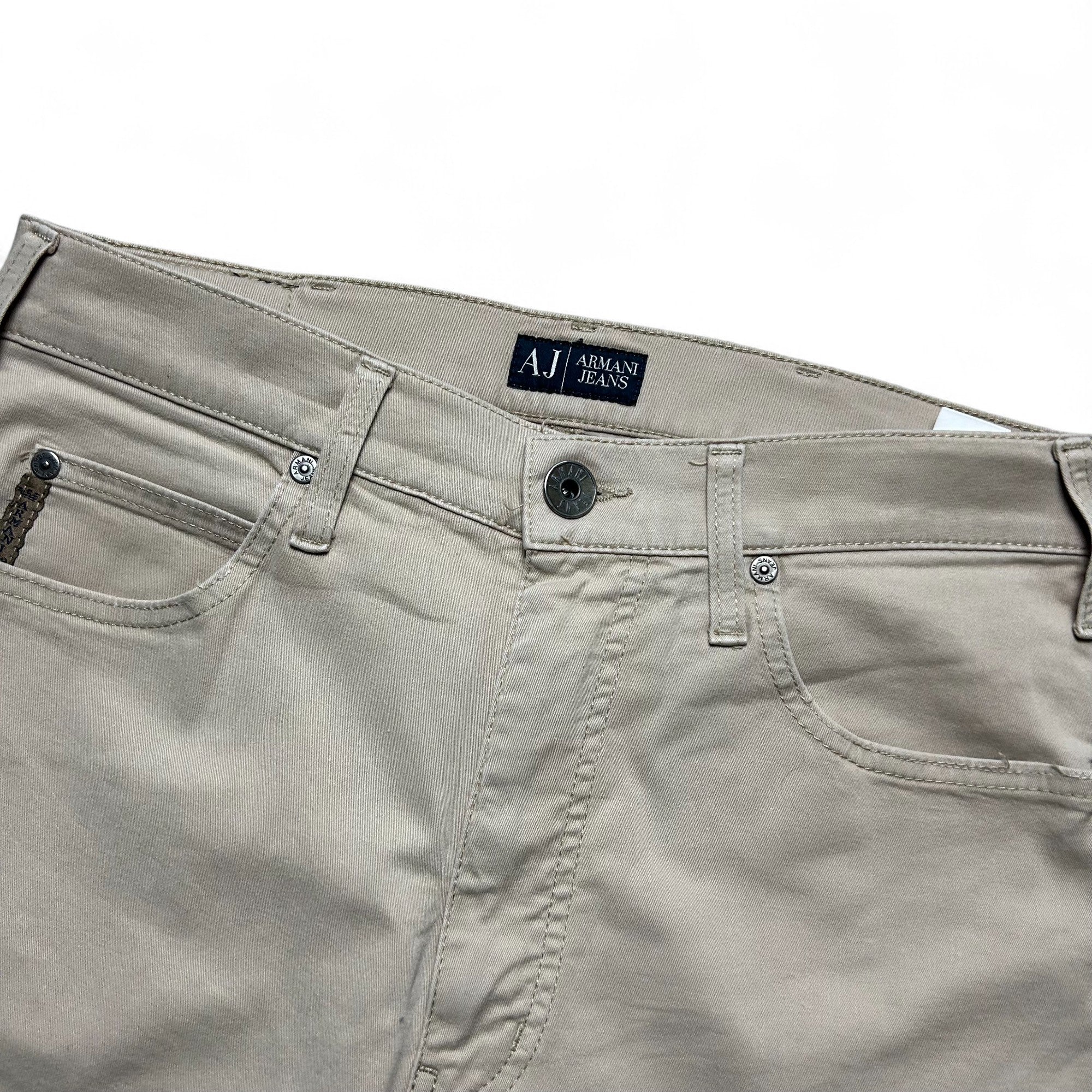 (31) Vintage Armani Jeans