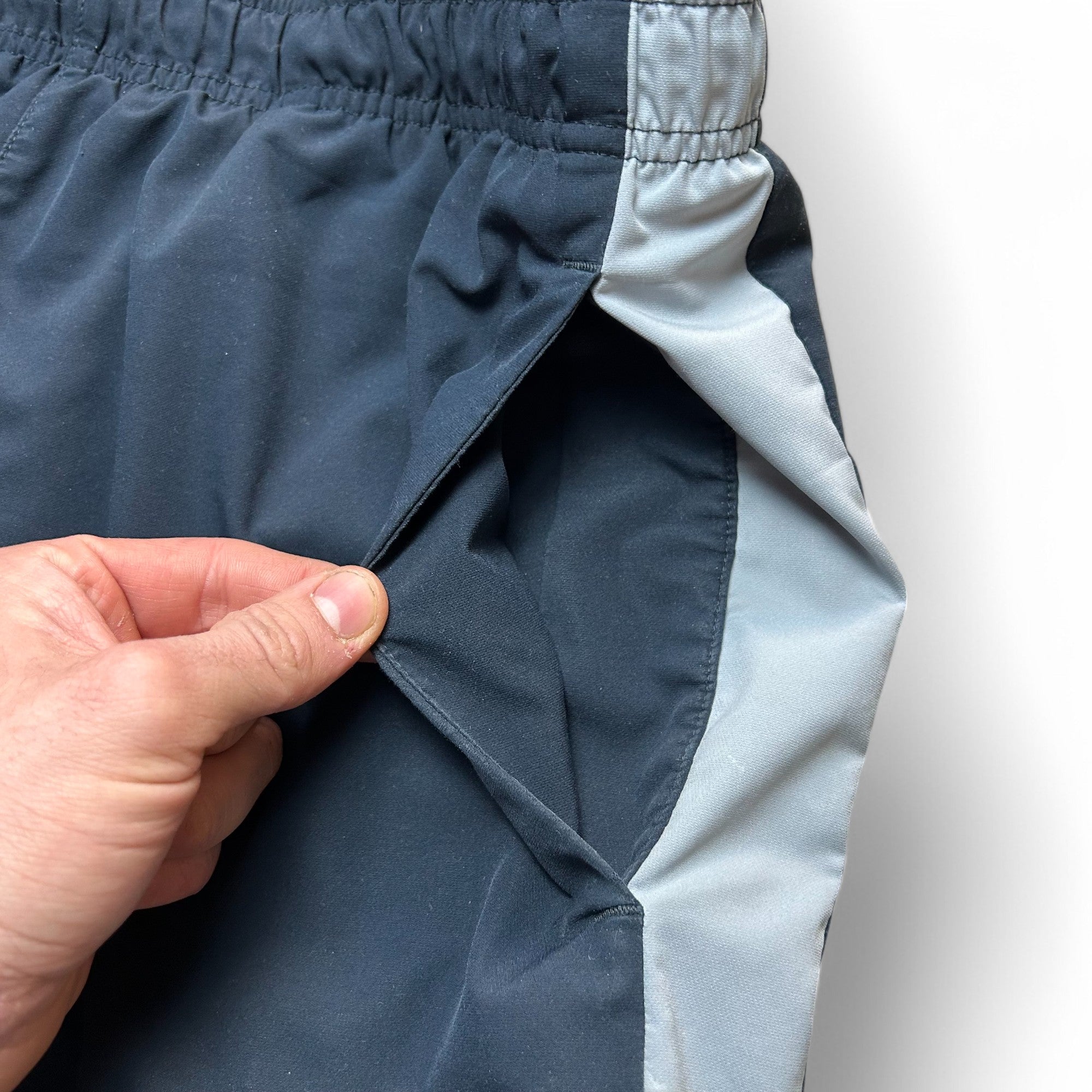 (L) Nike Court Trackpants