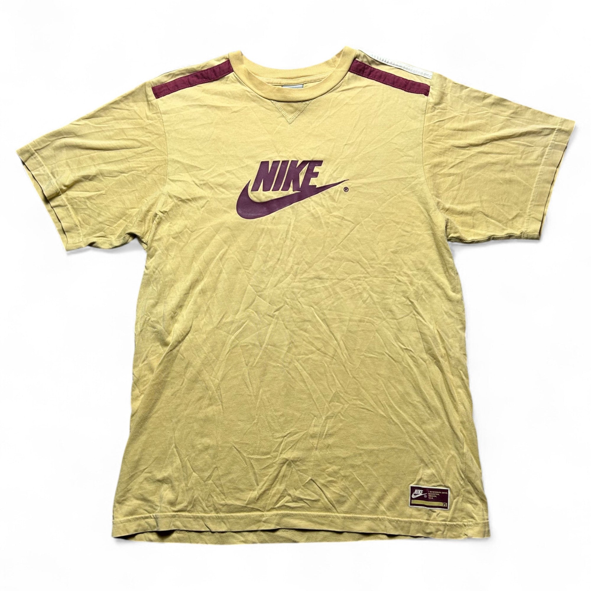 (M) Nike T-Shirt Spellout