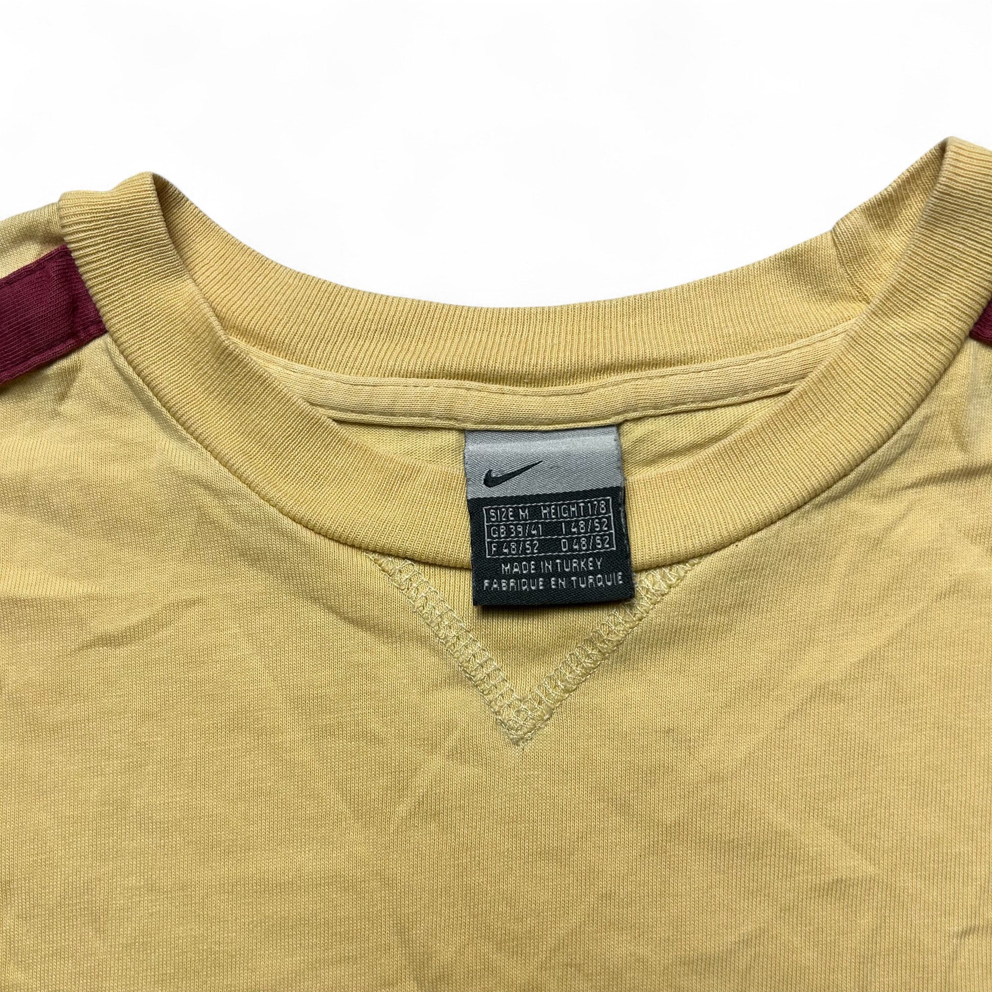 (M) Nike T-Shirt Spellout